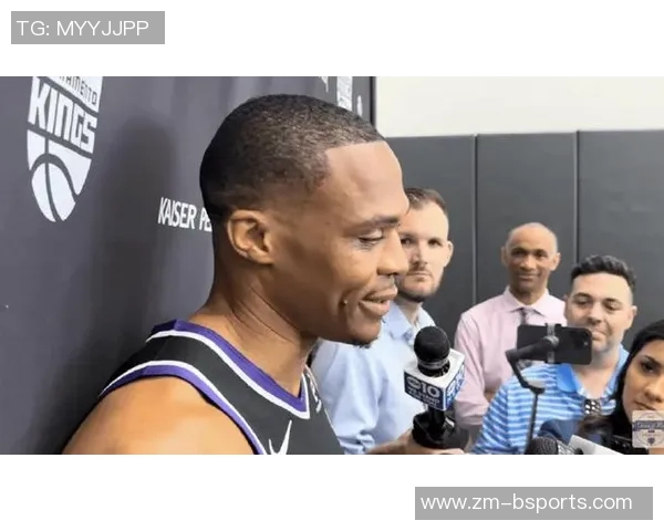 布克谈威少新球队机会表示意外并对其深表尊重 布克谈威少新球队机会表示意外并对其深表尊重