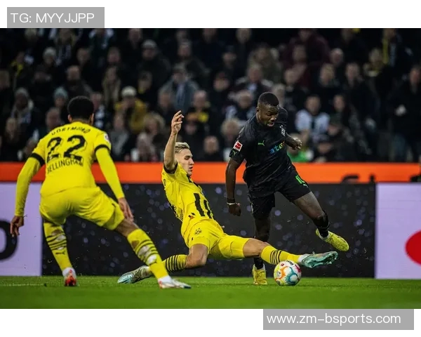 施洛特贝克对替补队友发声批评:仅踢三十分钟却未全力以赴令人失望 施洛特贝克对替补队友发声批评:仅踢三十分钟却未全力以赴令人失望