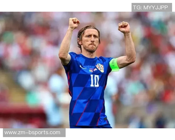 朱辰杰畅谈足球偶像与智慧球员C罗与莫德里奇的独特魅力